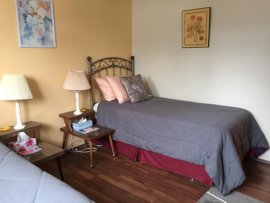 Wild Rose Bed & Breakfast Saskatoon Kamer foto