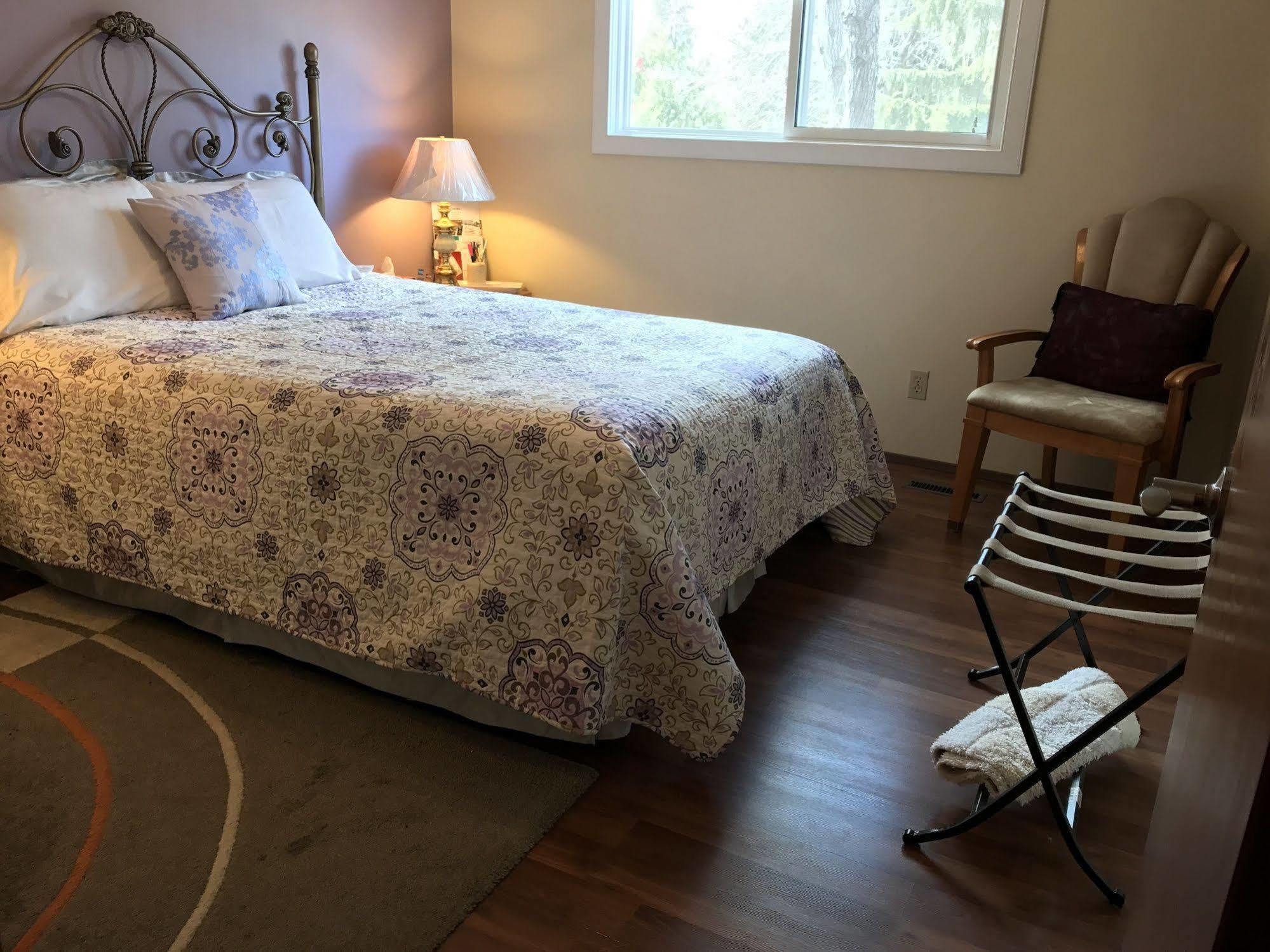 Wild Rose Bed & Breakfast Saskatoon Buitenkant foto
